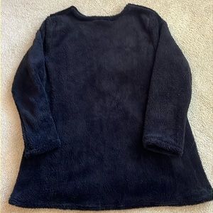 Super soft and cozy black tunic XL NWOT. Measurements Below
